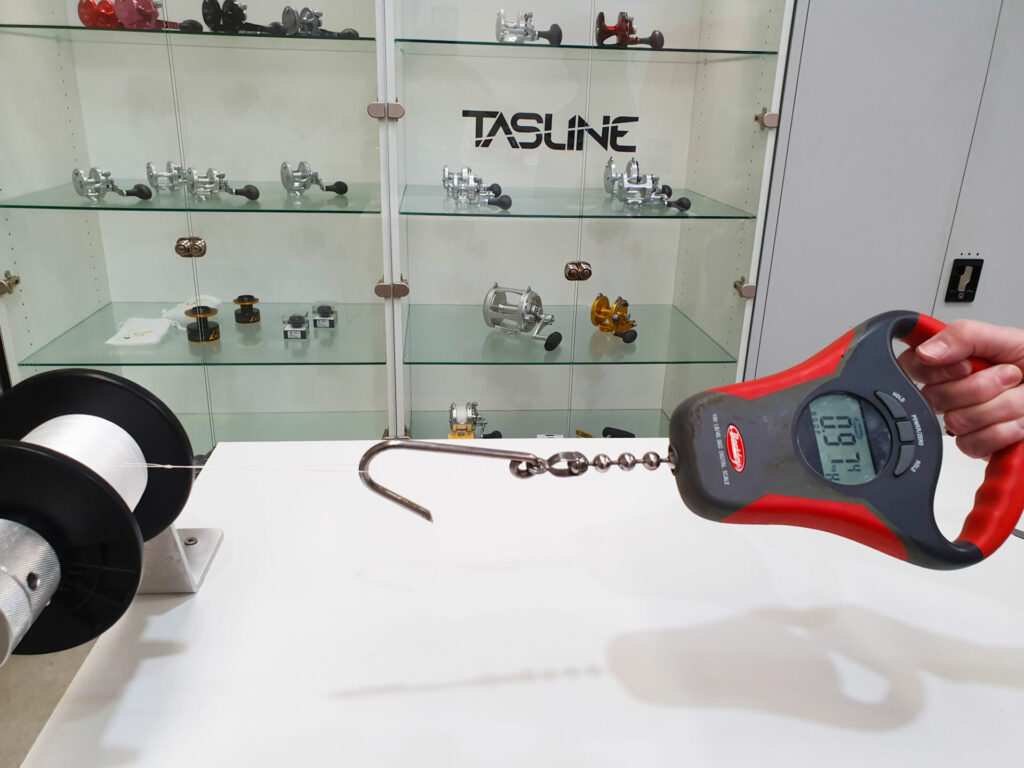 How Much Line Can You Fit On a Fishing Reel - Tasline